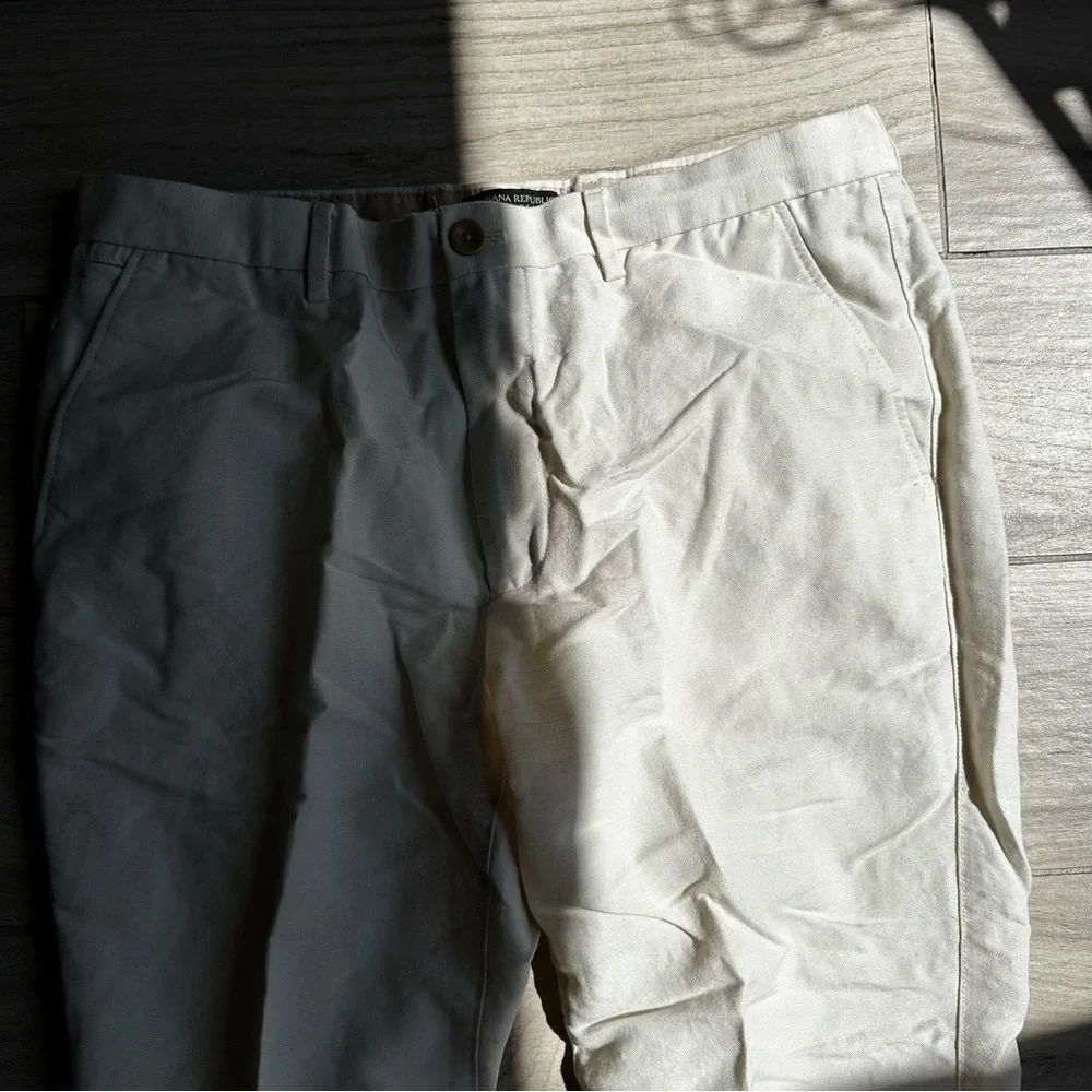 Banana Republic Men's Light Cream Chinos